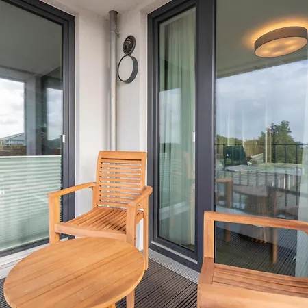 Apartmenthaus Vor Den Halligen Hallighafen De Luxe