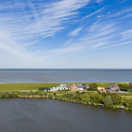 Apartmenthaus Vor Den Halligen Hallighafen De Luxe